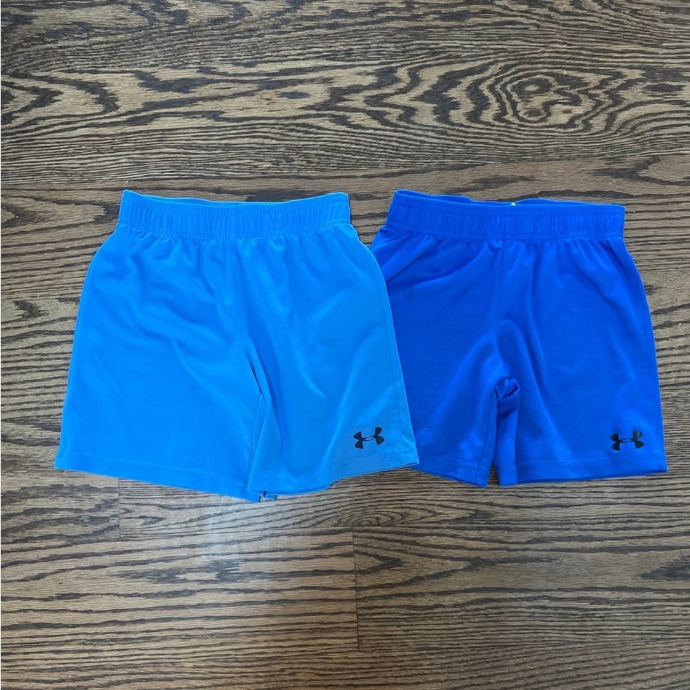 Size 5 under armour shorts
